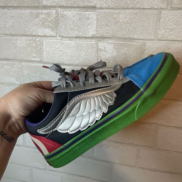 Vans X Marvel Collab Old Skool Avengers Shoes Sneakers Size Women's 6.5/Mens 5 - Picture 1 of 9